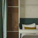 Hoy - Yoga Hotell Paris