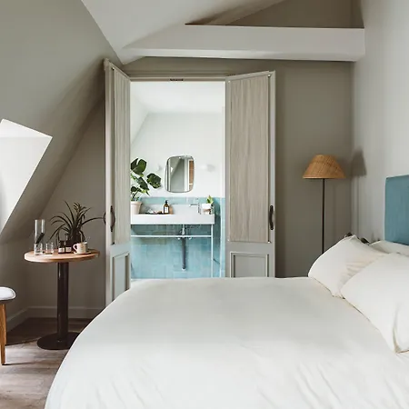 Hoy - Yoga Szálloda Párizs